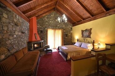 Отель Ta Petrina