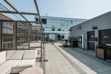 شقة Life Suites  Front And Spadina