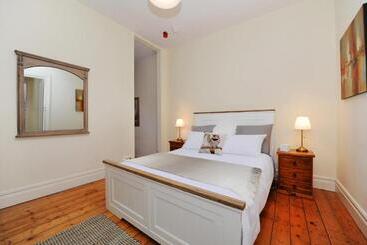 پانسیون Spencer Suites Albany