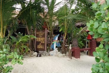 Курорт Dolphin Bungalows