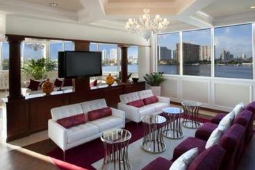Sunny Isles Beach At Yatch Club