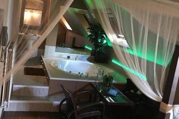 هتل Bubble Lounge