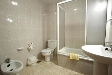هتل Hostal San Roque