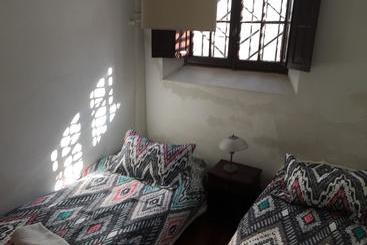 هتل Newen Kara Hostel