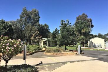 בית פרטי Junee Tourist Park