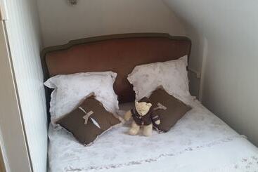 膳宿费 Aux Délices D'elise