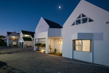 펜션 Millard Crescent Guest House