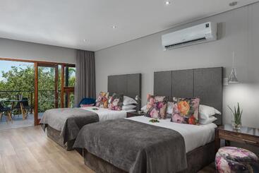 펜션 River Place Manor