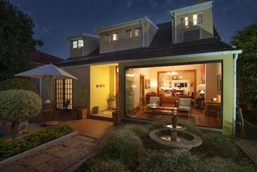 펜션 Zareba B&b Guest House