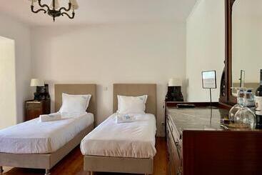 Отель Change The World Solar De Alvega