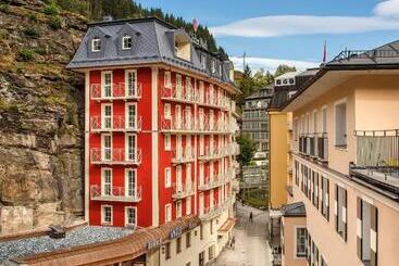 בית מלון כפרי Eden Rock