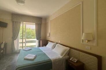 فندق Mondial Park