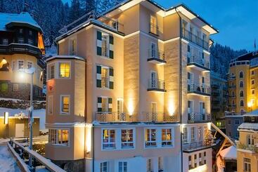 בית מלון כפרי Ski Lodge Reineke