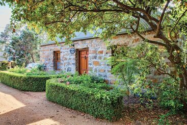 هتل Wagners Cottages