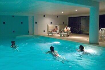 شقة فندقية Uzes Appart Hotel Résidence Le Mas Des Oliviers