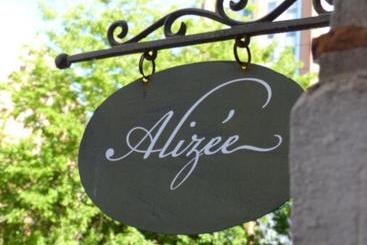 تختخواب و صبحانه Guesthouse Alizée