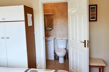 Hawthorn View Bed And Breakfast