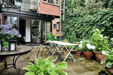 مبيت وإفطار Jvr108 Luxury Guesthouse