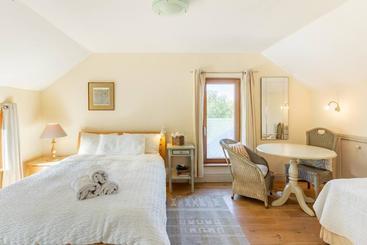 Kenmare Eco Lodge