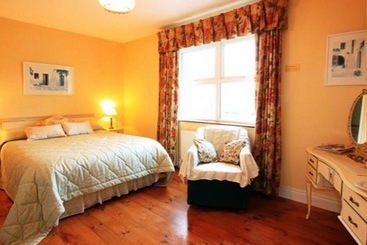 צימר Old Church House Kenmare