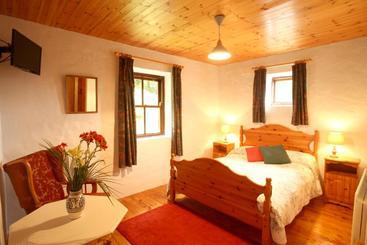 تختخواب و صبحانه Woodbine Cottage