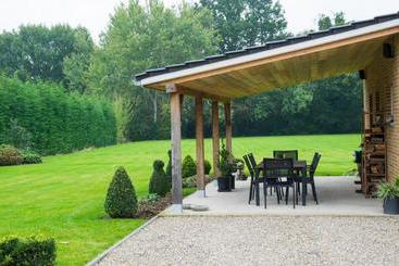 Vakantiewoning Casa Maran In Een Groene Omgeving Te Heusden Zolder