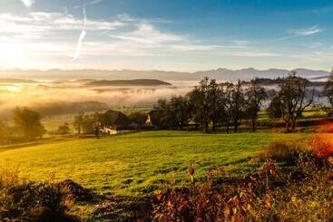 Отель Trippelgut   Schlafgut