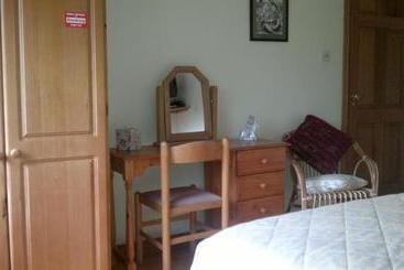 Aillmore Bed And Breakfast