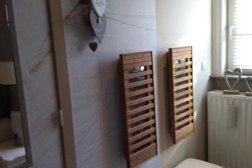 تختخواب و صبحانه Casa Cosi, Tourist & Business Suites & Flats With Reserved Parking, Private Sauna Available
