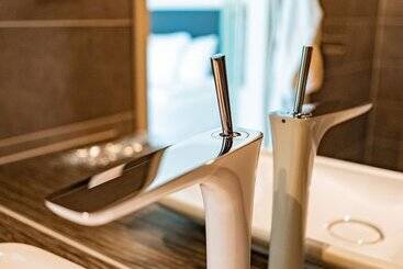 تختخواب و صبحانه Abalona Hotel & Apartments