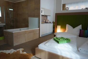 مبيت وإفطار Aparthotel Bergtraum