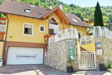 Bed and Breakfast Gästehaus Zur Schönen Aussicht