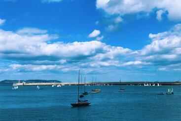 צימר Mulgrave Lodge