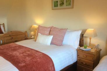 Cornerstones B&b