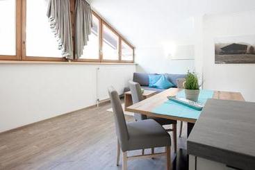 هتل Living Apart Anita