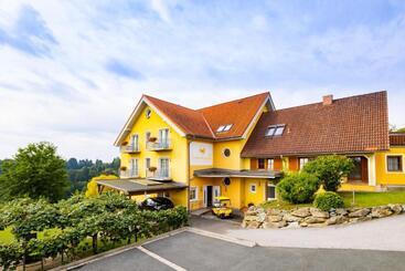 Golf & Thermenland Sonnenpension Frühstückshotel Burgauberg Stegersbach