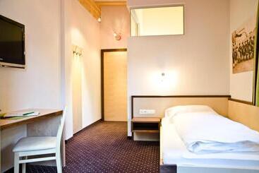 Отель Tannenhof