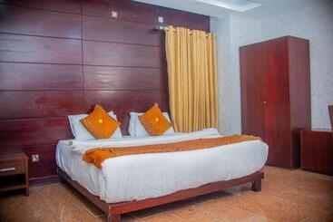 هتل Galpin Suites