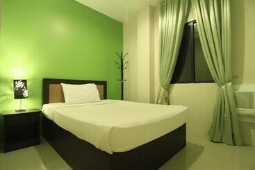 Urban Manor Hotel Annex