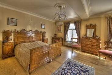 هتل Villa Christina