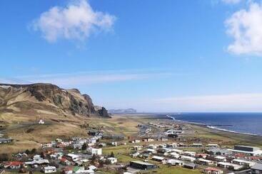 هاستل Puffin Hotel Vík