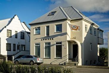 Akranes Hi Hostel - Staywest