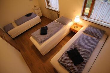 تختخواب و صبحانه Cja Guesthouse