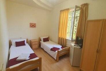 مبيت وإفطار Kesabella Touristic House