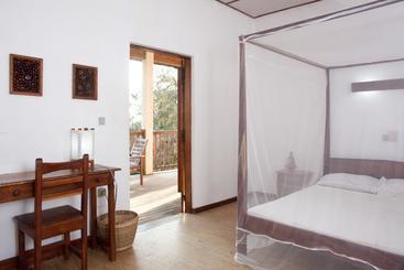 هتل Auberge De Grand Popo