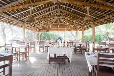 هتل Auberge De Grand Popo