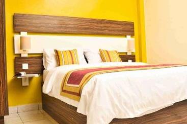 هتل Magharibi Suites