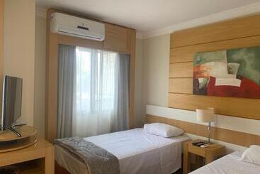 Quarto Duplo Em Hotel Pertinho Do Aeroporto De Congonhas   H108