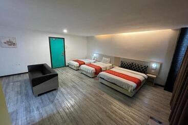 فندق على الطريق N&l Hotel Kuala Terengganu