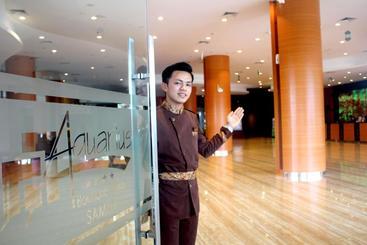 هتل Aquarius Boutique  Sampit